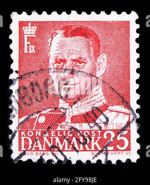 MOSCOU, RUSSIE - 23 SEPTEMBRE 2019 : le timbre-poste imprimé au Danemark montre le roi Frederik IX, série, vers 1950 Banque D'Images