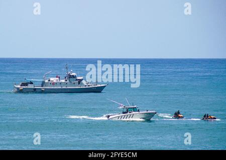 Tamanique, Salvador. 27 mai 2021. Les bateaux de LA MARINE salvadorienne effectuent des exercices de sauvetage sur l'océan. (Photo de Camilo Freedman/SOPA Images/Sipa USA) crédit: SIPA USA/Alay Live News Banque D'Images