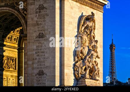 ARC DE TRIOMPHE HAUT RELIEF NOMMÉ 'LA RESISTANCE DE 1814' PAR ANTOINE ETEX. NOMS DES GRANDES BATAILLES DE LA RÉVOLUTION ET DE L'EMPIRE FRANÇAIS, PARIS, FRANCE Banque D'Images