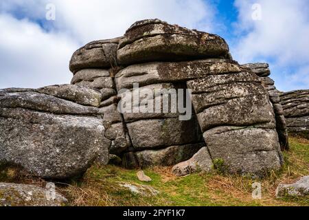 Affleurements en granit de Bench Tor, parc national de Dartmoor, Devon, Angleterre, Royaume-Uni. Banque D'Images