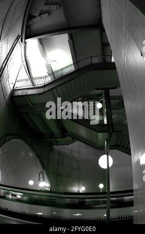 FRANCE. PARIS (75) GARE CITÉ, PLACE LOUIS-LEPINE. LA STATION A ÉTÉ OUVERTE LE 10 DÉCEMBRE 1910. SON NOM EST DÛ À SA POSITION SUR L'ÎLE DE LA Banque D'Images
