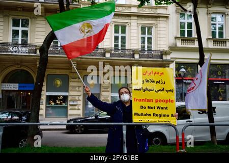 Vienne, Autriche. 28 mai 2021. Protestation contre les élections présidentielles en Iran le 18 juin 2018 dans le centre-ville de Vienne. Crédit : Franz PERC/Alay Live News Banque D'Images