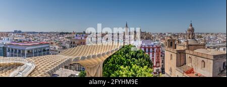 Vue panoramique sur la vieille ville, Séville, Andalousie, Espagne Banque D'Images