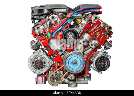 Vue en coupe d'un moteur à combustion interne d'une voiture moderne sur un stand d'exposition, isolé sur un fond blanc. Banque D'Images
