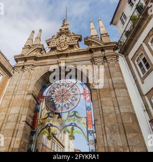 Arche de la nouvelle porte Arco da Porta Nova à Braga, Portugal Banque D'Images