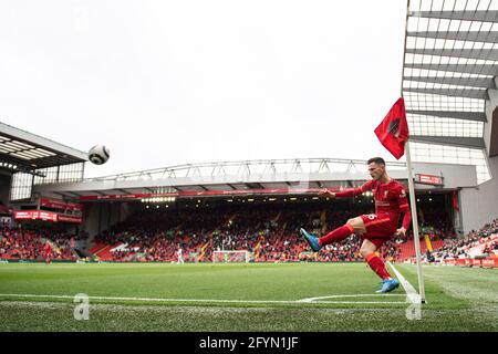 Andrew Robertson, de Liverpool, lors du match de la Premier League entre Liverpool et Crystal Palace à Anfield, le 23 mai 2021 Banque D'Images