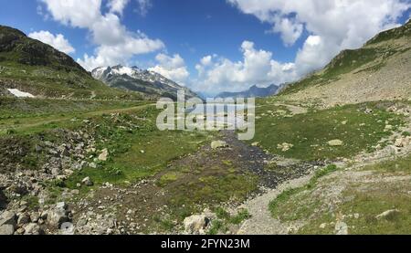 Sutenpass, Suisse -29 octobre 2016 : le col Susten (2224 m de haut) relie le canton d'Uri au canton de Berne. La route du col est à 45 km lo Banque D'Images