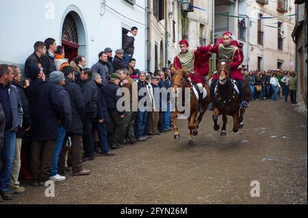 Italie, Sardaigne, province de Nuoro, Carnaval de Santu Lussurgiu, sa carrela e Nainti Banque D'Images