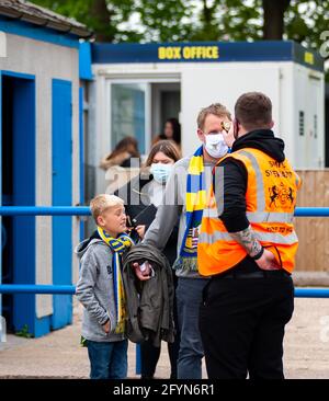 Solihull, Royaume-Uni. 29 mai 2021. Les fans sont de retour ! Lors du match de la Vanarama National League entre Solihull Moors & Eastleigh au stade SportNation.bet à Solihull, Angleterre crédit: SPP Sport Press photo. /Alamy Live News Banque D'Images