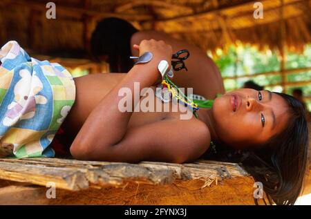 Panama, Parc national des Chagres, Embera indien Banque D'Images