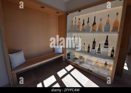 Illustrations de Saint Tropez et Ramatuelle. Château Minuty Grand cru, une entreprise familiale depuis 3 générations Saint Tropez, sud-est de la France, le 2021 mai. Photo de Christian Liewig/ABACAPRESS.COM Banque D'Images
