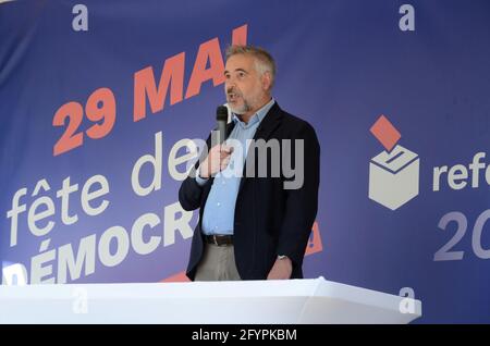 À Paris, le Festival de la démocratie a rassemblé plusieurs centaines de personnes venues écouter des discours pro-frexit pour sortir de l'UE Banque D'Images