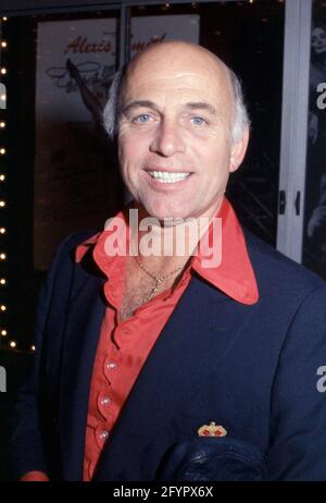 **PHOTO DE FICHIER** Gavin MacLeod est décédé à 90. Gavin MacLeod Circa des années 80 crédit: Ralph Dominguez/MediaPunch Banque D'Images