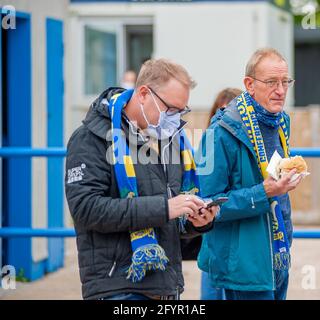 Solihull, Royaume-Uni. 29 mai 2021. Les fans sont de retour ! Lors du match de la Vanarama National League entre Solihull Moors & Eastleigh au stade SportNation.bet à Solihull, Angleterre crédit: SPP Sport Press photo. /Alamy Live News Banque D'Images