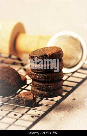 pile de biscuits enrobés de chocolat Banque D'Images