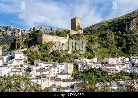 Cazorla, commune située dans la province de Jaen, en Andalousie, Espagne. Il est situé dans la région de la Sierra de Cazorla, étant son plus impor Banque D'Images