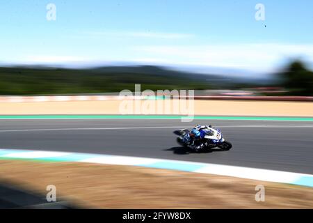 Estoril, Portugal. 30 mai 2021. Français Christophe Ponsson d'Alstar Yamaha est en compétition lors de la course Superpole de la FIM Superbike World Championship Estoril Round au Circuito Estoril à Cascais, Portugal, le 30 mai 2021. Crédit : Pedro Fiuza/ZUMA Wire/Alay Live News Banque D'Images