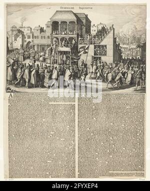 Car-da-fe à Valladolid, 1558; Spaensche Inquisition. Auto-DA-FE (AutoDafe) à Valladolid, mai 21 1558. La procession d'une trentaine d'années environ par l'Inquisition espagnole de la mort a condamné les protestants à un endroit à l'extérieur de la ville où ils sont brûlés au pieu. Au milieu d'un bâtiment avec des dignitaires, en face d'une galerie de bois à laquelle les hérétiques sont condamnés. Les bagnards portent un casque spécial (capilaté) et un manteau avec un spectacle du Hellemond. Sous la plaque UN long texte de 2 colonnes en néerlandais. Réduction de la copie aux performances contemporaines d'origine sur quatre feuilles. Banque D'Images