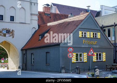 Salon de coiffure dans la vieille ville bavaroise d'Erding, dans la région métropolitaine de Munich. Banque D'Images