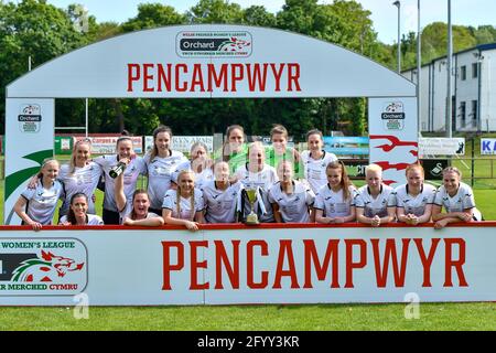 Neath, pays de Galles. 30 mai 2021. Orchard Welsh Premier Women's League Winners Swansea City Dames après le match contre Abergavenny Women à la Llandarcy Academy of Sport de Neath, pays de Galles, Royaume-Uni le 30 mai 2021. Crédit : Duncan Thomas/Majestic Media/Alay Live News. Banque D'Images