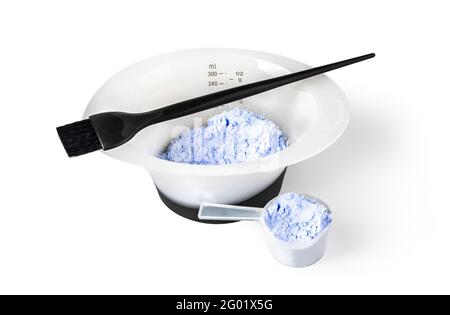 Outils professionnels pour teindre les cheveux sur fond blanc avec tonte chemin Banque D'Images