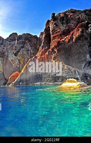 FRANCE. CORSE DU SUD (2A) RÉSERVE NATURELLE DE SCANDOLA, PUNTA PALAZZU ET SES ORGANES VOLCANIQUES Banque D'Images