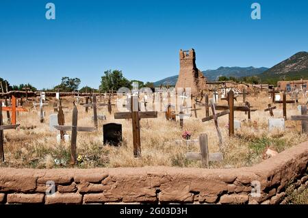 Cimetière de Taos Pueblo, Taos, Nouveau-Mexique Banque D'Images