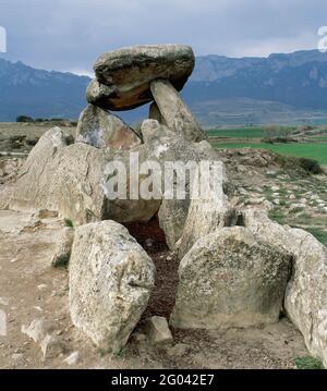 Espagne, pays basque, province d'Alava, Elvillar. Dolmen de Chabola de la Hechicera (Dolmen de Witch's Hut). Banque D'Images