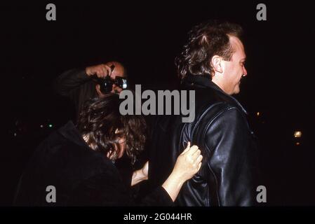 Roseanne Barr et Tom Arnold à 'Julie Budd' Los Angeles soirée d'ouverture au Backlot Theatre à Hollywood, Californie Mai 1989 crédit: Ralph Dominguez/MediaPunch Banque D'Images