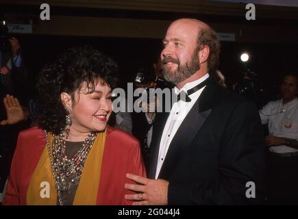 Roseanne Barr et Bill Pentland au 15e Prix annuel du choix du peuple le 12 mars 1989 crédit : Ralph Dominguez/MediaPunch Banque D'Images