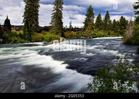 Rapides, rivière Lower Deschutes, centre de l'Oregon Banque D'Images