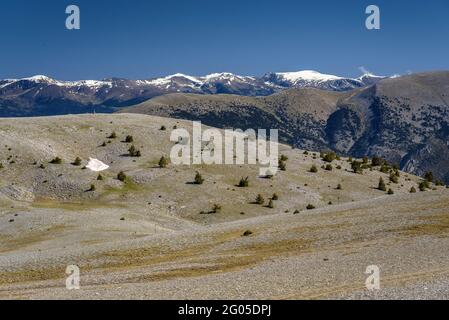 Vues depuis le sommet de Pedró dels quatre Batlles, dans la chaîne de Port del Comte (Lleida, Catalogne, Espagne, Pyrénées) Banque D'Images