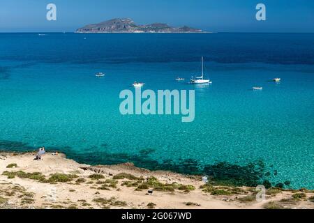 Baie de Cala Rossa, île de Favignana, Iles Aegadiens, Sicile, Italie, Europe Banque D'Images