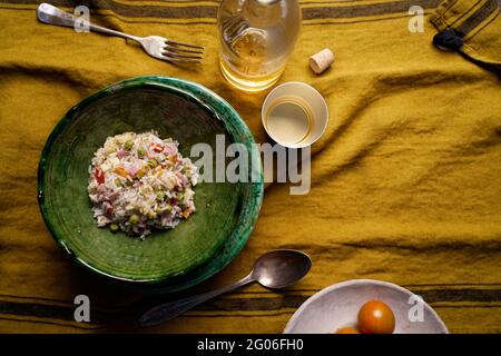 Salade de riz froid, Italie, Europe Banque D'Images