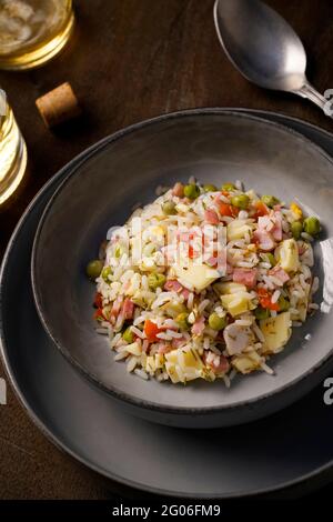 Salade de riz froid, Italie, Europe Banque D'Images