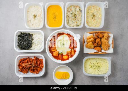 Tteokbokki ou gâteau au riz épicé coréen Banque D'Images