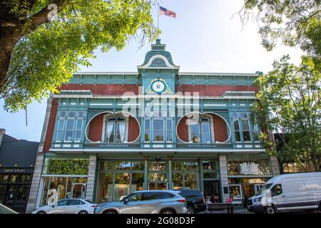 L'édifice Richie Block, au centre-ville de Sainte-Hélène, est un bel exemple d'architecture victorienne construite en 1892 par MG Richie. Napa Valley, Californie. Banque D'Images