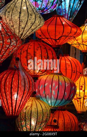 Lampes colorées du Vietnam Banque D'Images