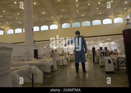 New Delhi, Inde. 30 mai 2021. (5/30/2021) patients Covid positifs au centre d'isolement dans un Gurdwara (temple sikh) où le traitement est gratuit pour les patients à Delhi, Inde. (Photo par Ishant Chauhan/Pacific Press/Sipa USA) crédit: SIPA USA/Alay Live News Banque D'Images