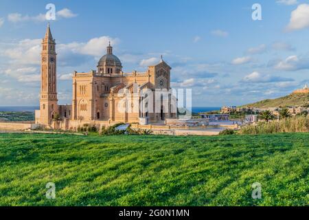 Basilique du sanctuaire national de la Sainte Vierge de Ta' Pinu sur l'île de Gozo, Malte Banque D'Images
