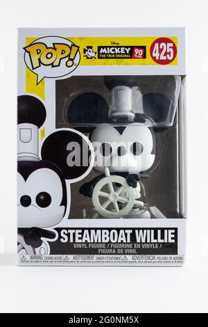 CHESTER, ROYAUME-UNI - 8 MAI 2021: Mickey Mouse en tant que Steamboat Willie Funko Pop Banque D'Images