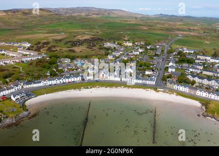 Vue aérienne du village de Port Ellen sur Islay dans Inner Hebrides, Écosse, Royaume-Uni Banque D'Images