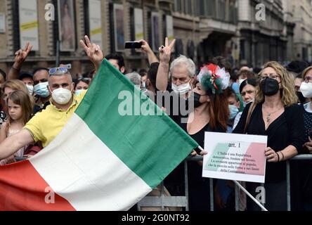 Rome, Italie. 02 juin 2021. Rome 02/06/2021 Célébrations de la Fête de la République à l'Altare della Patria crédit: Agence de photo indépendante/Alamy Live News Banque D'Images