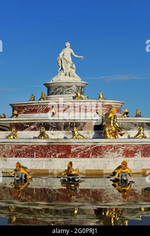 FRANCE, YVELINES (78) DOMAINE DE VERSAILLES, LES JARDINS, FONTAINE DE LATONA Banque D'Images