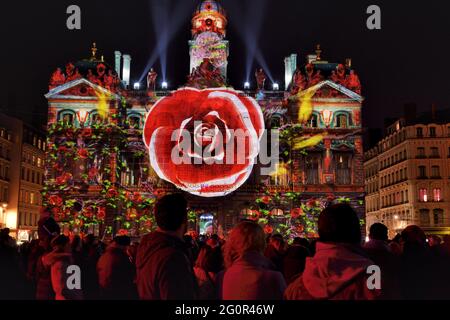 FRANCE, RHÔNE, LYON (69), LE FESTIVAL DE LUMIÈRE 2013. « LE PRINCE DES LUMIÈRES » © DAMIEN FONTAINE. PRODUCTION : PRODUCTION LA MAISON. TROPHÉE ÉLU LI Banque D'Images