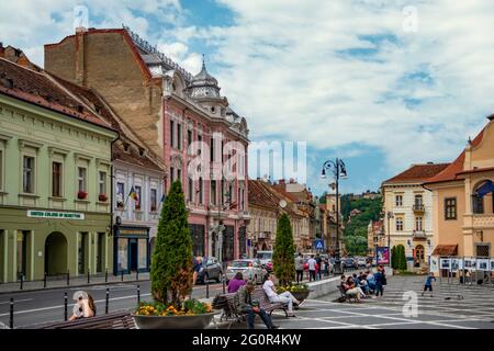 La place du Conseil, Vieille Ville, Brasov, Roumanie Banque D'Images