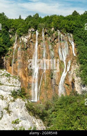 Cascade Veliki Slap, les lacs de Plitvice NP, Croatie Banque D'Images