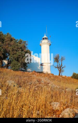 Le phare de Gelidonya à Karaoz, Antalya, Turquie sur la voie lycienne, Paysage, Paysage marin, espace de copie. Banque D'Images