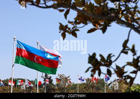 Bakou, Azerbaïdjan. 03ème juin 2021. Atmosphère du circuit - indicateurs. Grand Prix d'Azerbaïdjan, jeudi 3 juin 2021. Circuit de la ville de Bakou, Azerbaïdjan. Crédit : James Moy/Alay Live News Banque D'Images