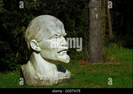 Lituanie (pays baltes), région d'Alytus, ville de Druskininkai, Parc Gruto, le monde de Staline, Statue de Lénine Banque D'Images